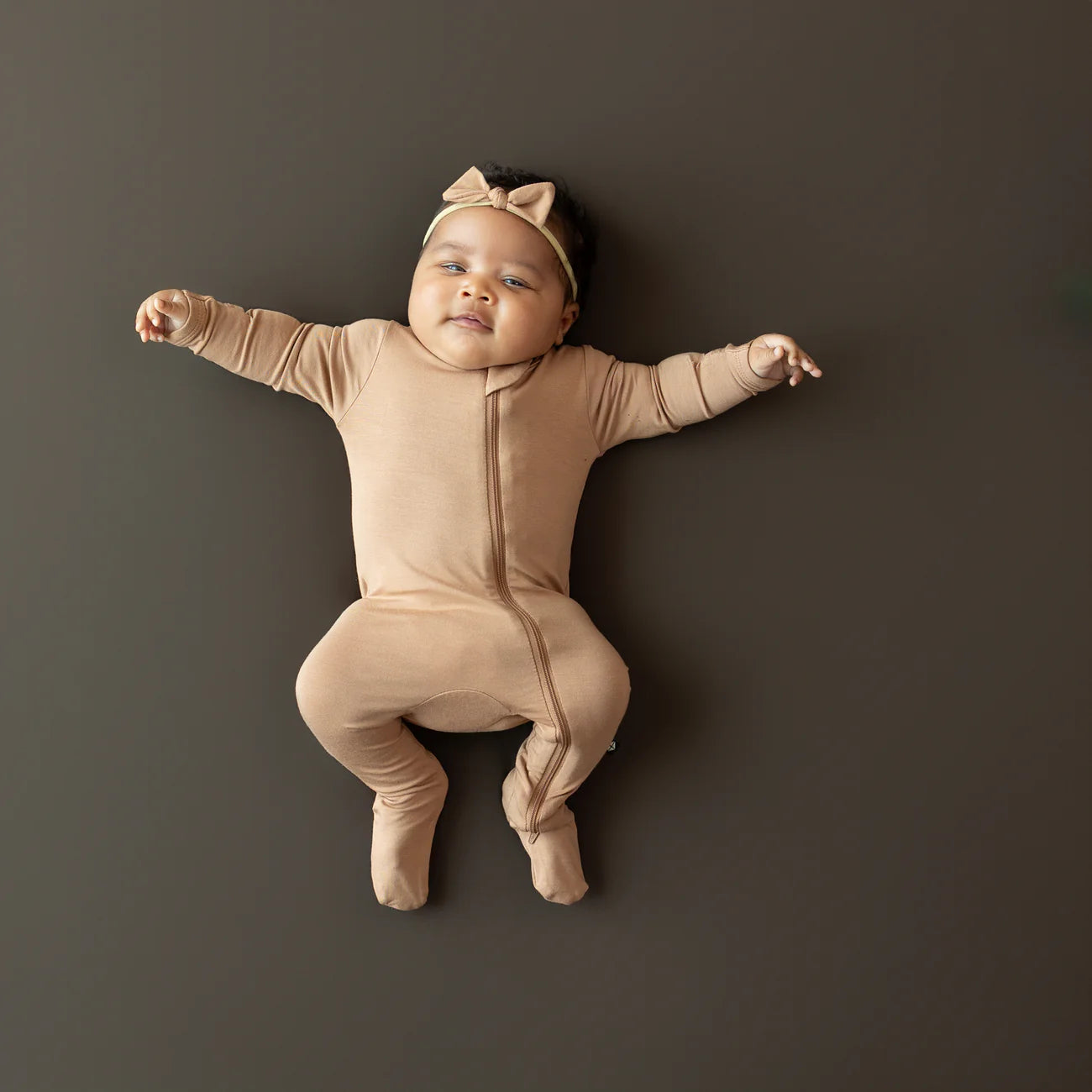 Kyte Baby - Zippered Footie in Latte