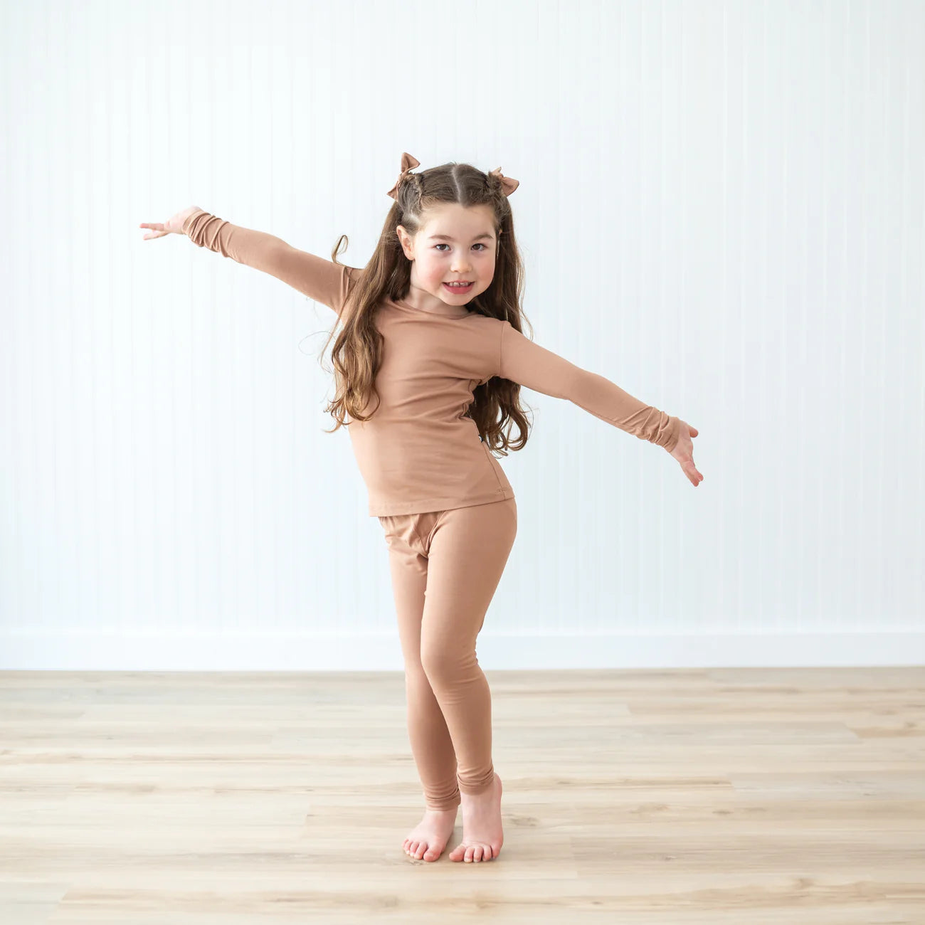 Kyte Baby - Long Sleeve Pajamas in Latte