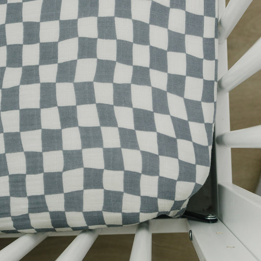 Mebie Baby - Dusty Blue Wavy Checkered Muslin Crib Sheet