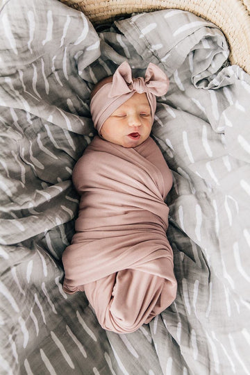 Mebie Baby - Grey Dash Muslin Swaddle Blanket