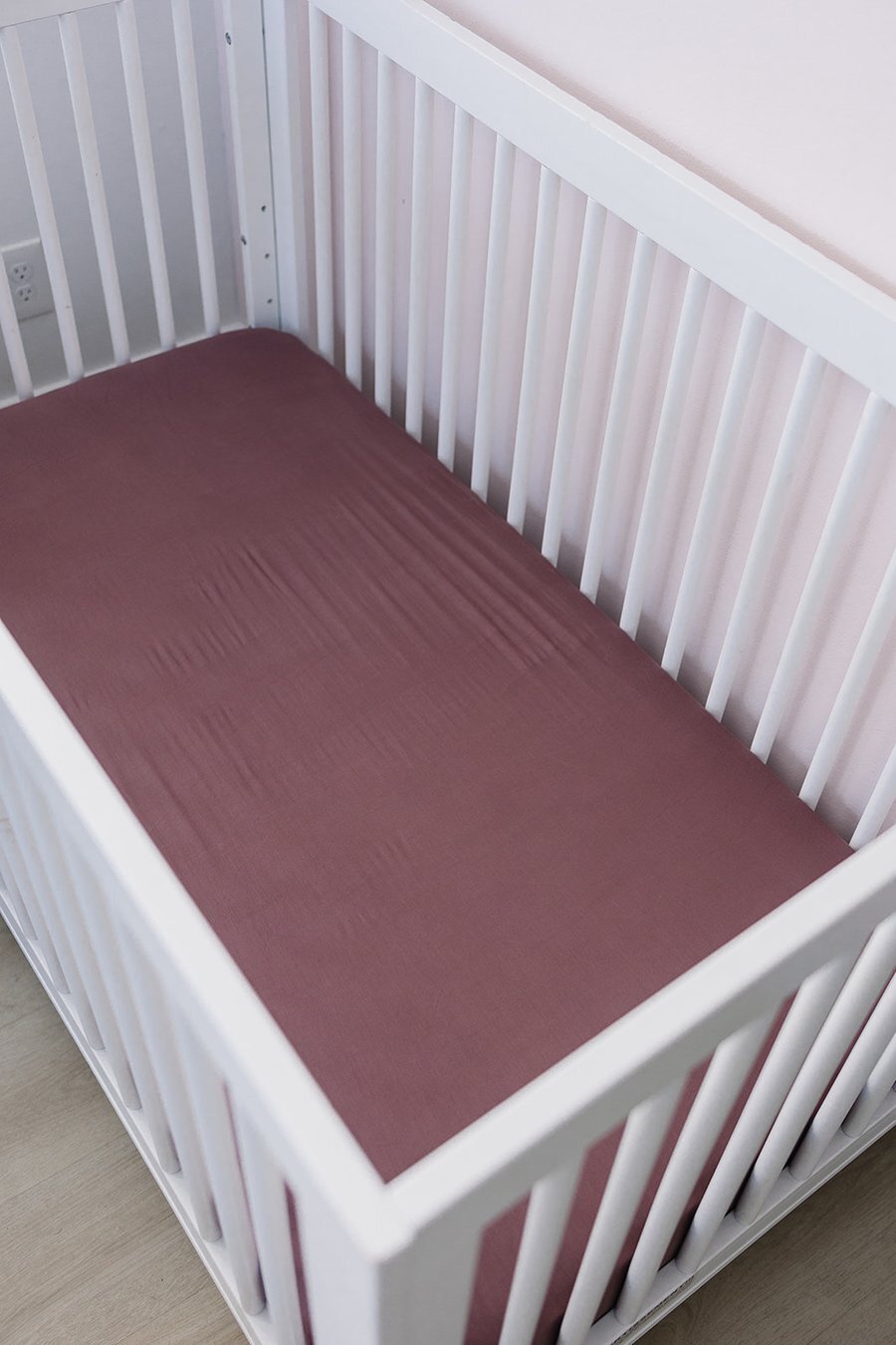 Mebie Baby - Plum Stretch Crib Sheet
