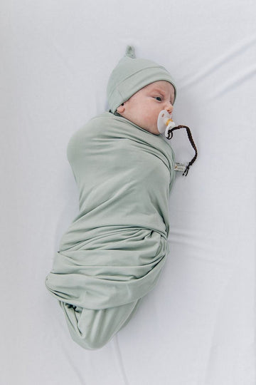 Mebie Baby - Bamboo Sage Newborn Knot Hat